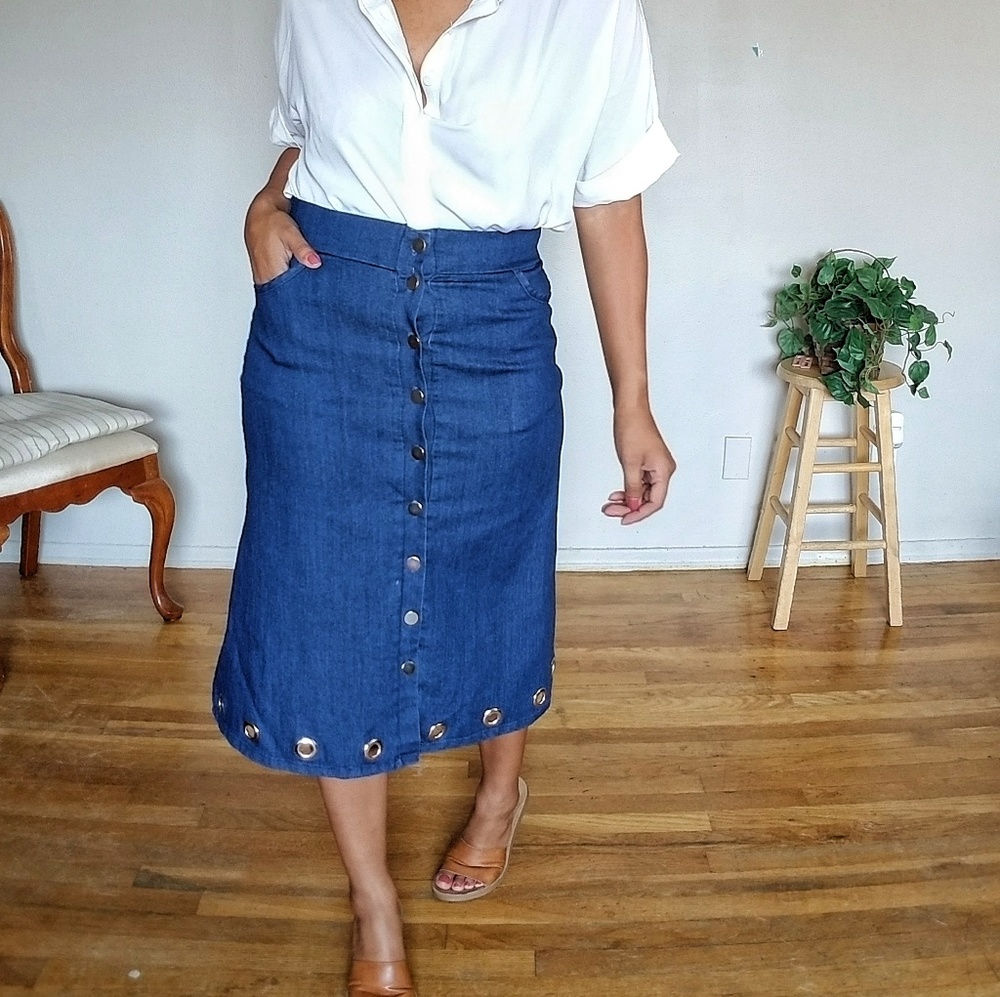 🏷CLEARANCE PARDON ME GROMMET MIDI DENIM SKIRT - Picture 4 of 6